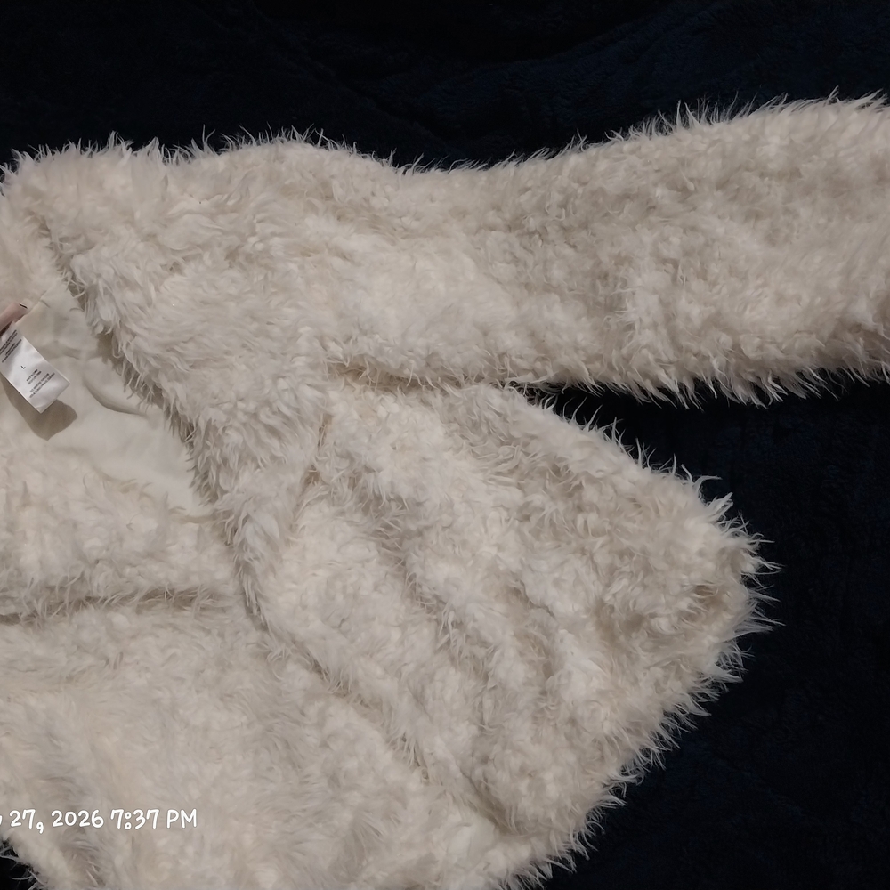 Women's White Fuzzy Jacket - Picture 11 of 12